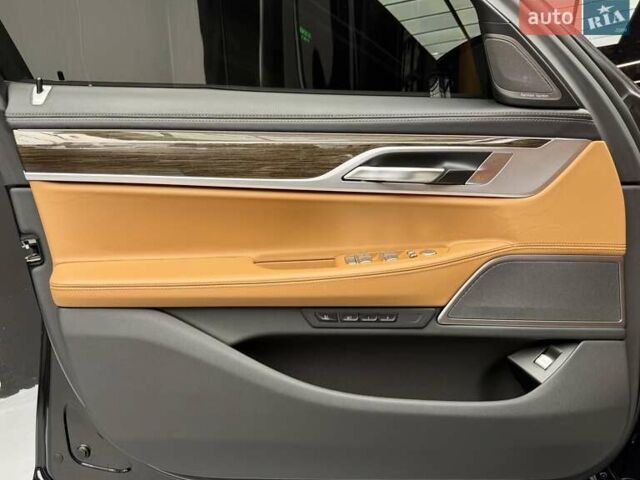 Черный БМВ 7 Серия, объемом двигателя 3 л и пробегом 109 тыс. км за 73900 $, фото 24 на Automoto.ua