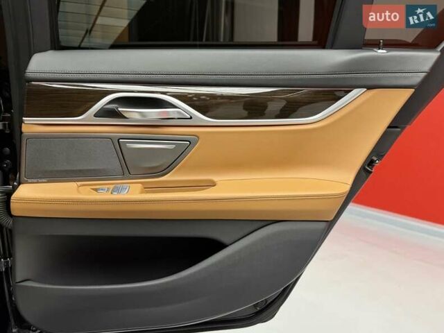 Черный БМВ 7 Серия, объемом двигателя 3 л и пробегом 109 тыс. км за 73900 $, фото 47 на Automoto.ua