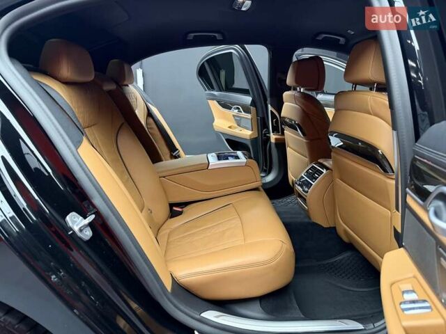 Черный БМВ 7 Серия, объемом двигателя 3 л и пробегом 109 тыс. км за 73900 $, фото 48 на Automoto.ua