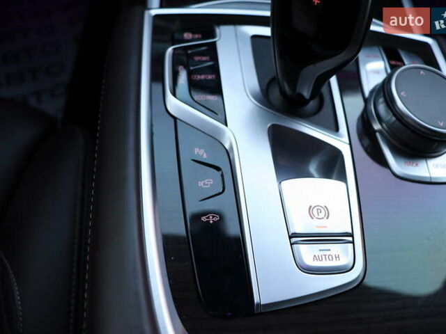 Черный БМВ 7 Серия, объемом двигателя 3 л и пробегом 119 тыс. км за 66900 $, фото 33 на Automoto.ua