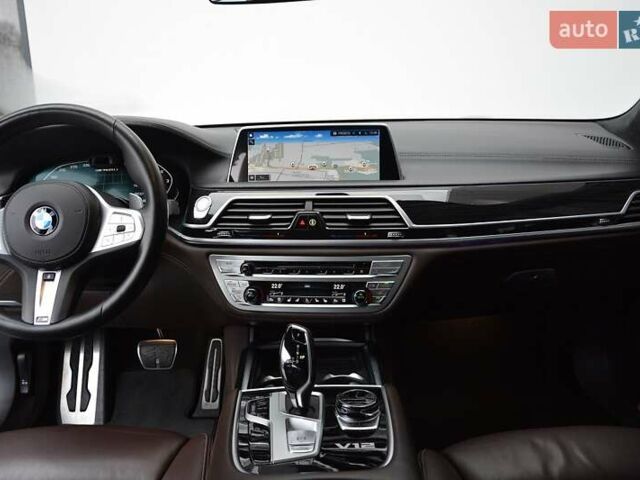Черный БМВ 7 Серия, объемом двигателя 6.59 л и пробегом 54 тыс. км за 77000 $, фото 5 на Automoto.ua