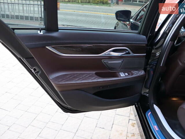 Черный БМВ 7 Серия, объемом двигателя 3 л и пробегом 119 тыс. км за 66900 $, фото 40 на Automoto.ua