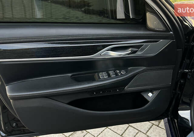 Черный БМВ 7 Серия, объемом двигателя 4.39 л и пробегом 56 тыс. км за 74000 $, фото 23 на Automoto.ua