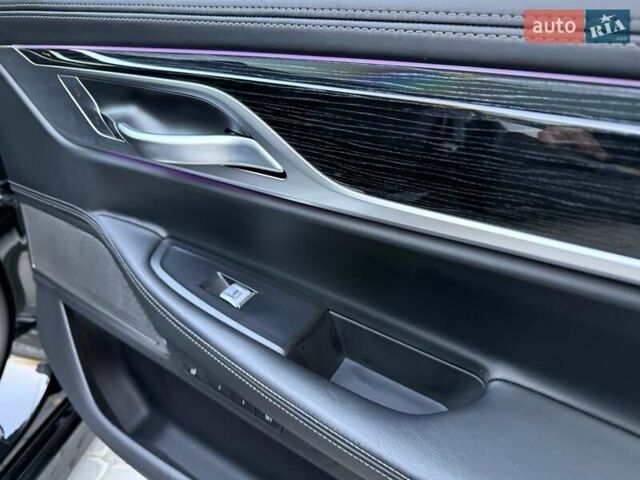 Черный БМВ 7 Серия, объемом двигателя 4.39 л и пробегом 122 тыс. км за 56999 $, фото 70 на Automoto.ua