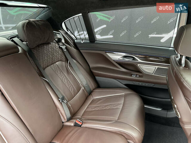 Черный БМВ 7 Серия, объемом двигателя 6.59 л и пробегом 62 тыс. км за 72999 $, фото 36 на Automoto.ua