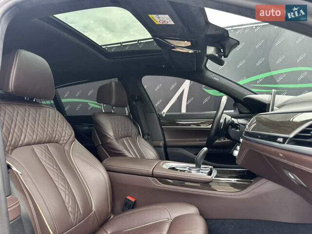 Черный БМВ 7 Серия, объемом двигателя 6.59 л и пробегом 62 тыс. км за 72999 $, фото 30 на Automoto.ua