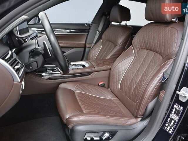 Черный БМВ 7 Серия, объемом двигателя 6.59 л и пробегом 54 тыс. км за 77000 $, фото 3 на Automoto.ua