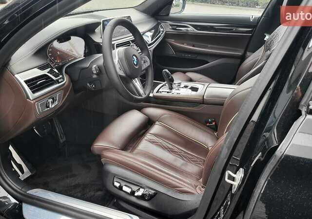 Черный БМВ 7 Серия, объемом двигателя 6.59 л и пробегом 48 тыс. км за 90000 $, фото 8 на Automoto.ua