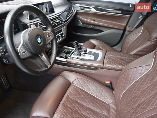 Черный БМВ 7 Серия, объемом двигателя 6.59 л и пробегом 54 тыс. км за 77000 $, фото 4 на Automoto.ua