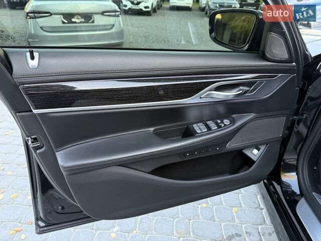 Черный БМВ 7 Серия, объемом двигателя 4.39 л и пробегом 122 тыс. км за 56999 $, фото 48 на Automoto.ua