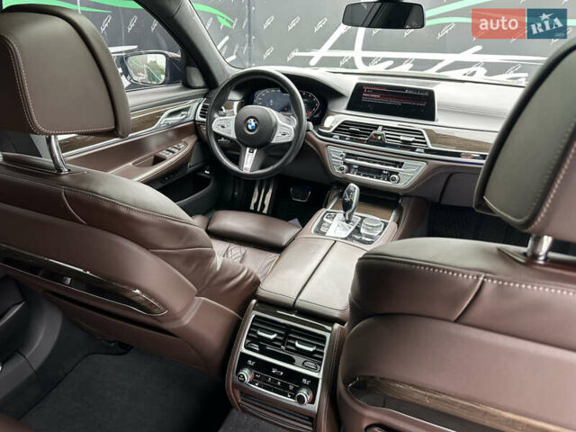 Черный БМВ 7 Серия, объемом двигателя 6.59 л и пробегом 62 тыс. км за 72999 $, фото 35 на Automoto.ua