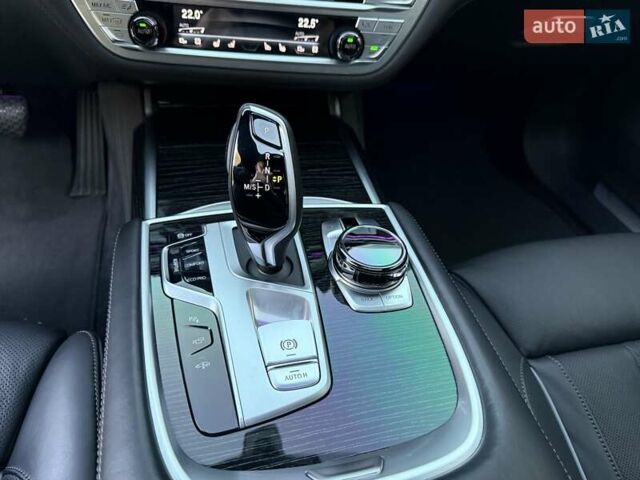 Черный БМВ 7 Серия, объемом двигателя 4.39 л и пробегом 122 тыс. км за 56999 $, фото 105 на Automoto.ua