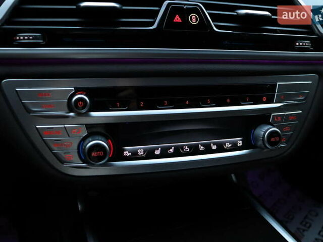 Черный БМВ 7 Серия, объемом двигателя 3 л и пробегом 119 тыс. км за 66900 $, фото 31 на Automoto.ua