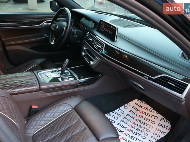 Черный БМВ 7 Серия, объемом двигателя 3 л и пробегом 119 тыс. км за 66900 $, фото 57 на Automoto.ua