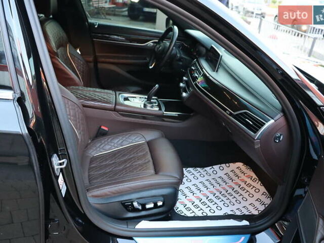Черный БМВ 7 Серия, объемом двигателя 3 л и пробегом 119 тыс. км за 66900 $, фото 56 на Automoto.ua