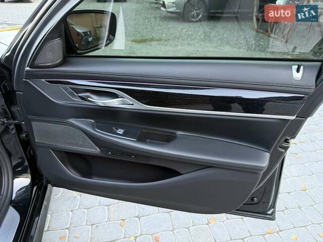 Черный БМВ 7 Серия, объемом двигателя 4.39 л и пробегом 122 тыс. км за 56999 $, фото 69 на Automoto.ua