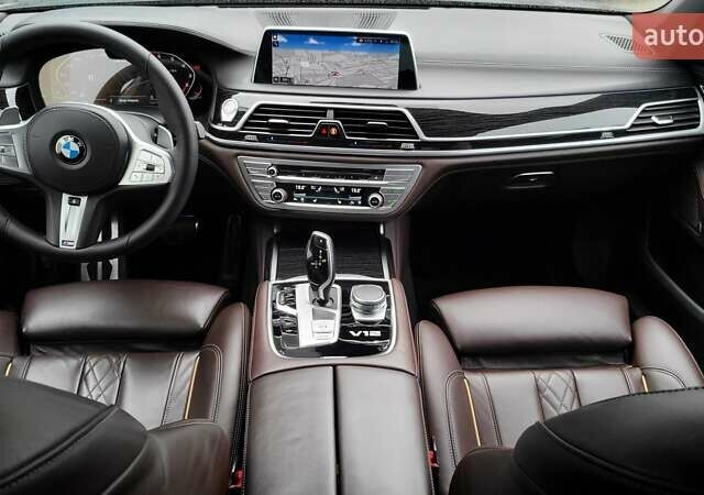 Черный БМВ 7 Серия, объемом двигателя 6.59 л и пробегом 48 тыс. км за 90000 $, фото 10 на Automoto.ua