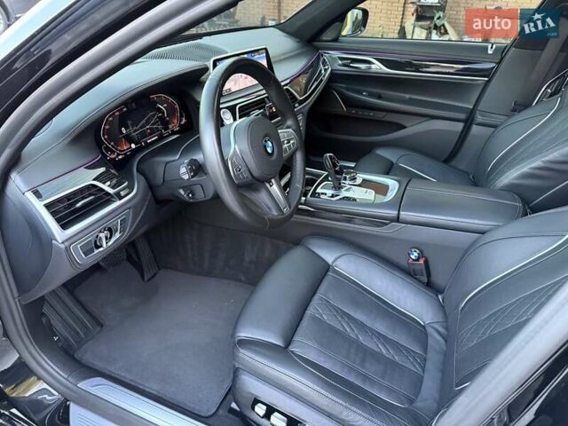 Черный БМВ 7 Серия, объемом двигателя 4.39 л и пробегом 122 тыс. км за 56999 $, фото 1 на Automoto.ua