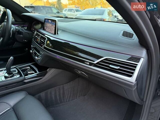 Черный БМВ 7 Серия, объемом двигателя 4.39 л и пробегом 122 тыс. км за 56999 $, фото 76 на Automoto.ua