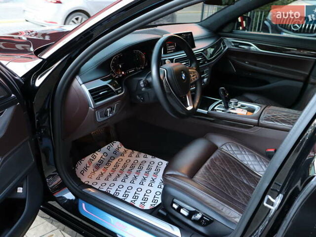 Черный БМВ 7 Серия, объемом двигателя 3 л и пробегом 119 тыс. км за 66900 $, фото 14 на Automoto.ua