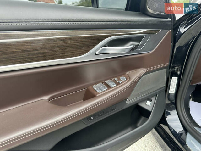 Черный БМВ 7 Серия, объемом двигателя 6.59 л и пробегом 62 тыс. км за 72999 $, фото 6 на Automoto.ua