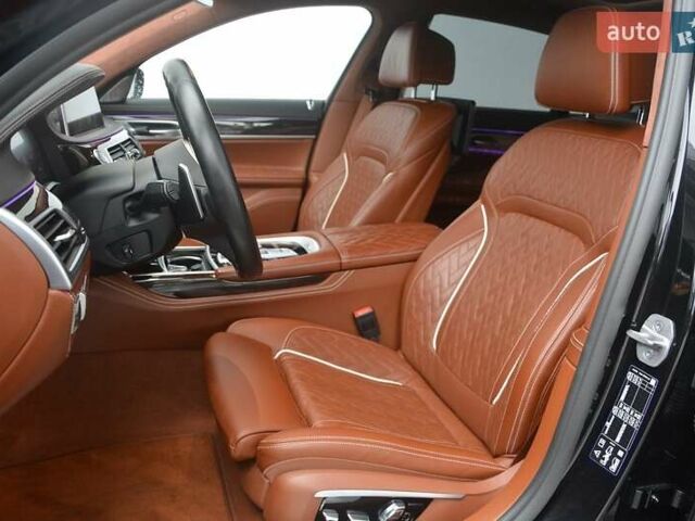 Черный БМВ 7 Серия, объемом двигателя 6.59 л и пробегом 79 тыс. км за 87000 $, фото 3 на Automoto.ua