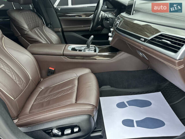 Черный БМВ 7 Серия, объемом двигателя 6.59 л и пробегом 62 тыс. км за 72999 $, фото 31 на Automoto.ua