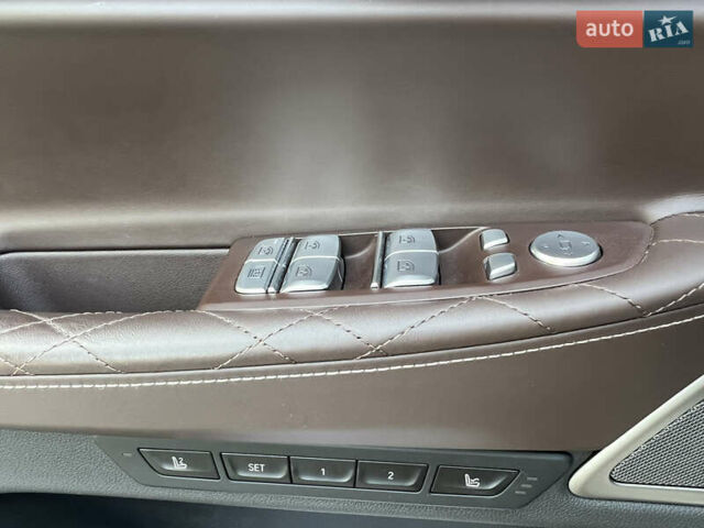 Черный БМВ 7 Серия, объемом двигателя 6.59 л и пробегом 42 тыс. км за 91500 $, фото 17 на Automoto.ua