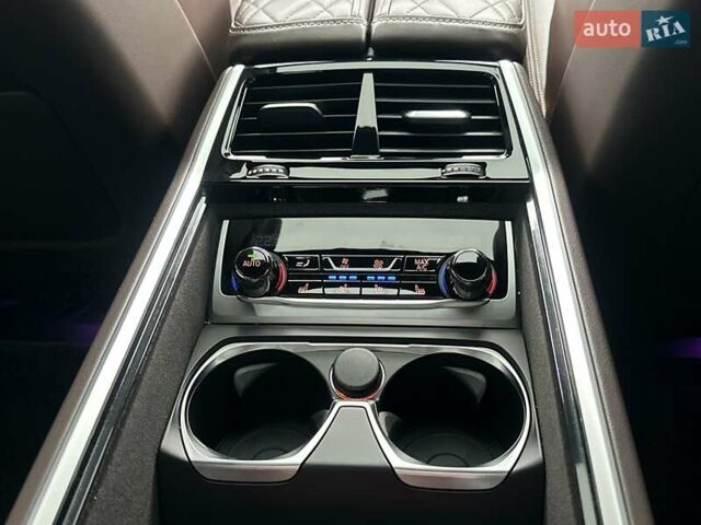 Чорний БМВ 7 Серія, об'ємом двигуна 2.99 л та пробігом 19 тис. км за 91700 $, фото 96 на Automoto.ua