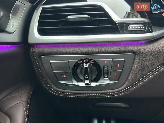 Чорний БМВ 7 Серія, об'ємом двигуна 2.99 л та пробігом 19 тис. км за 91700 $, фото 99 на Automoto.ua