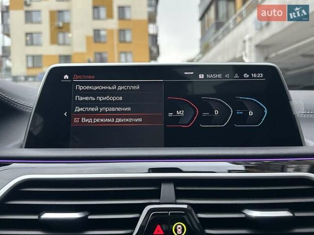 Чорний БМВ 7 Серія, об'ємом двигуна 2.99 л та пробігом 19 тис. км за 91700 $, фото 118 на Automoto.ua