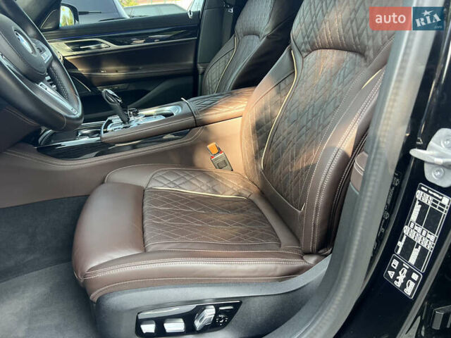 Черный БМВ 7 Серия, объемом двигателя 6.59 л и пробегом 42 тыс. км за 91500 $, фото 26 на Automoto.ua