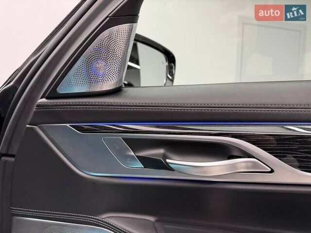 Черный БМВ 7 Серия, объемом двигателя 3 л и пробегом 110 тыс. км за 79999 $, фото 85 на Automoto.ua