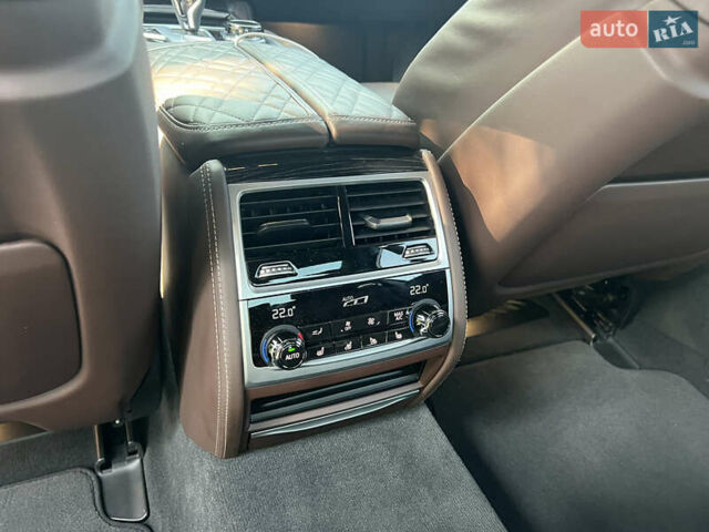 Черный БМВ 7 Серия, объемом двигателя 6.59 л и пробегом 42 тыс. км за 91500 $, фото 29 на Automoto.ua