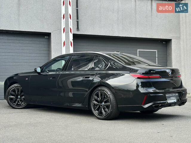 Черный БМВ 7 Серия, объемом двигателя 4.39 л и пробегом 50 тыс. км за 155000 $, фото 27 на Automoto.ua