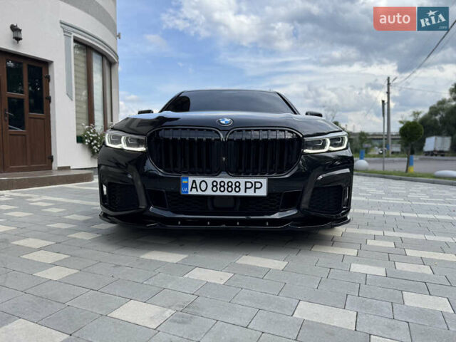 Чорний БМВ 7 Серія, об'ємом двигуна 2.99 л та пробігом 47 тис. км за 84000 $, фото 1 на Automoto.ua