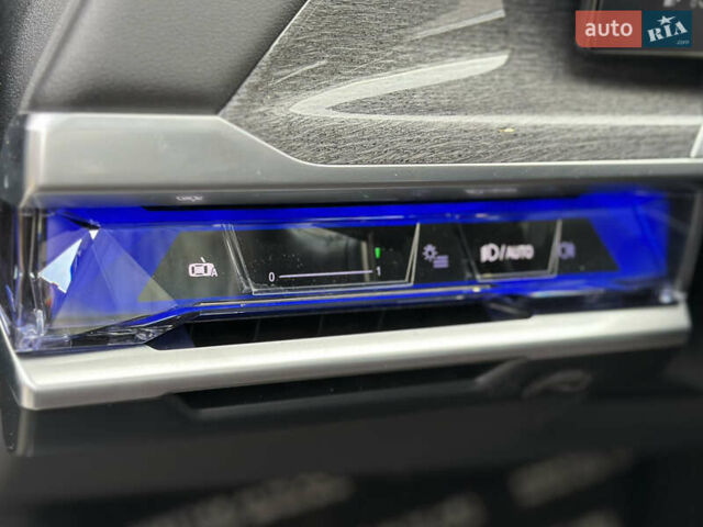 Чорний БМВ 7 Серія, об'ємом двигуна 4.39 л та пробігом 50 тис. км за 159000 $, фото 60 на Automoto.ua