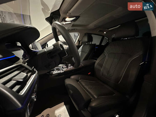 Черный БМВ 7 Серия, объемом двигателя 4.39 л и пробегом 1 тыс. км за 145000 $, фото 22 на Automoto.ua