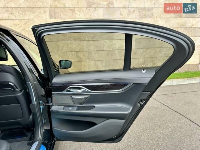 Чорний БМВ 7 Серія, об'ємом двигуна 2.99 л та пробігом 69 тис. км за 74800 $, фото 90 на Automoto.ua