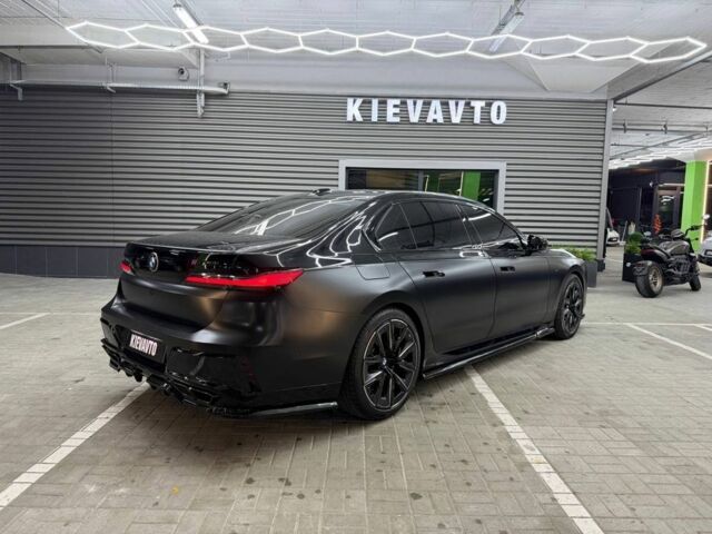 Черный БМВ 7 Серия, объемом двигателя 4.4 л и пробегом 37 тыс. км за 117000 $, фото 2 на Automoto.ua