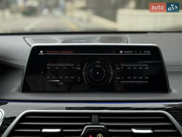 Черный БМВ 7 Серия, объемом двигателя 6.59 л и пробегом 95 тыс. км за 75000 $, фото 60 на Automoto.ua