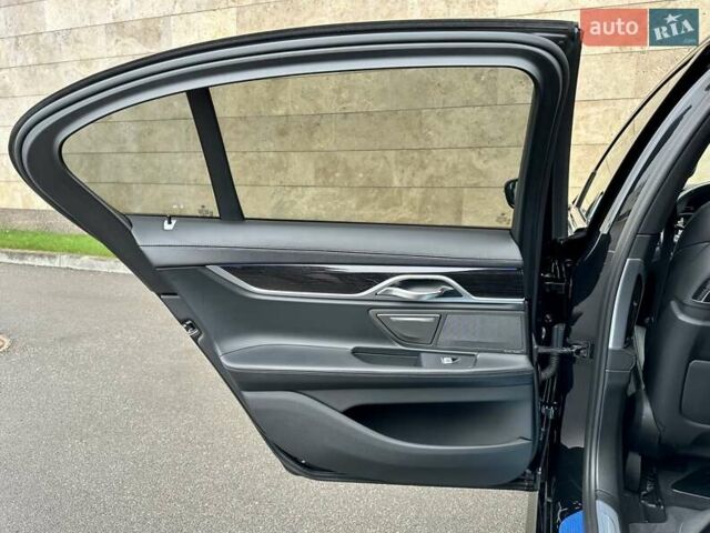 Чорний БМВ 7 Серія, об'ємом двигуна 2.99 л та пробігом 69 тис. км за 74800 $, фото 84 на Automoto.ua