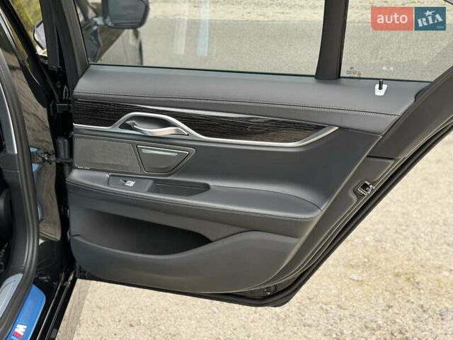 Черный БМВ 7 Серия, объемом двигателя 2.99 л и пробегом 48 тыс. км за 77600 $, фото 28 на Automoto.ua