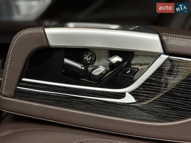 Черный БМВ 7 Серия, объемом двигателя 6.59 л и пробегом 95 тыс. км за 75000 $, фото 33 на Automoto.ua