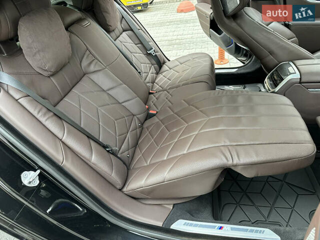 Черный БМВ 7 Серия, объемом двигателя 4.39 л и пробегом 50 тыс. км за 155000 $, фото 52 на Automoto.ua