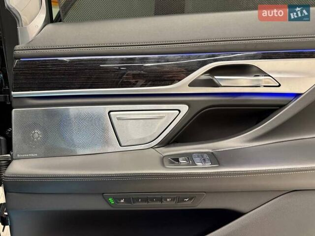 Черный БМВ 7 Серия, объемом двигателя 3 л и пробегом 110 тыс. км за 79999 $, фото 76 на Automoto.ua