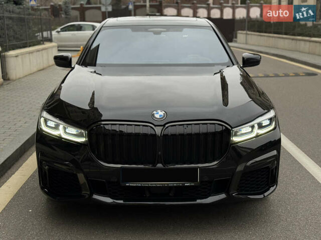 Черный БМВ 7 Серия, объемом двигателя 6.59 л и пробегом 95 тыс. км за 75000 $, фото 3 на Automoto.ua
