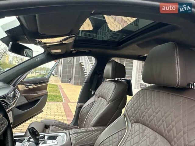 Чорний БМВ 7 Серія, об'ємом двигуна 2.99 л та пробігом 19 тис. км за 91700 $, фото 62 на Automoto.ua