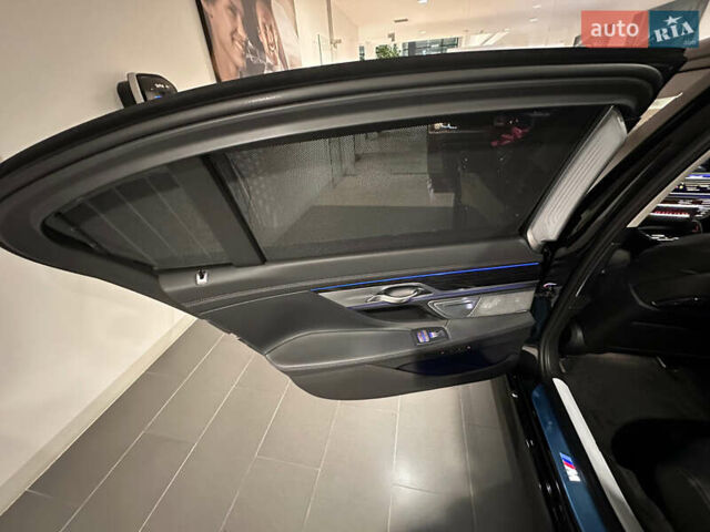 Черный БМВ 7 Серия, объемом двигателя 4.39 л и пробегом 1 тыс. км за 145000 $, фото 7 на Automoto.ua