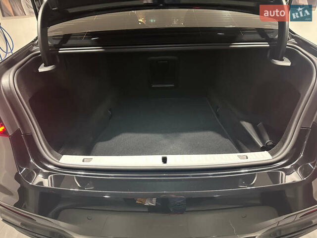 Черный БМВ 7 Серия, объемом двигателя 4.39 л и пробегом 1 тыс. км за 145000 $, фото 42 на Automoto.ua